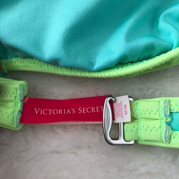 Victoria’s Secret Bikini Top - Picture 7 of 7